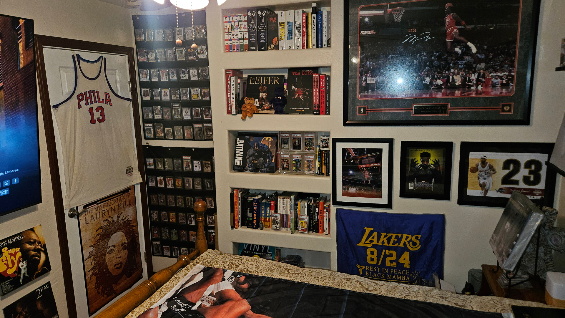 Wide view of the Winn Collectibles card room.